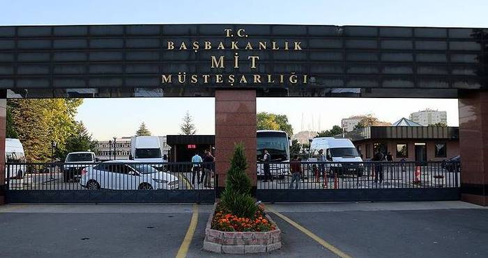 Bir er, MİT'e giderek darbe yapılacağı ihbarında bulunmuş!