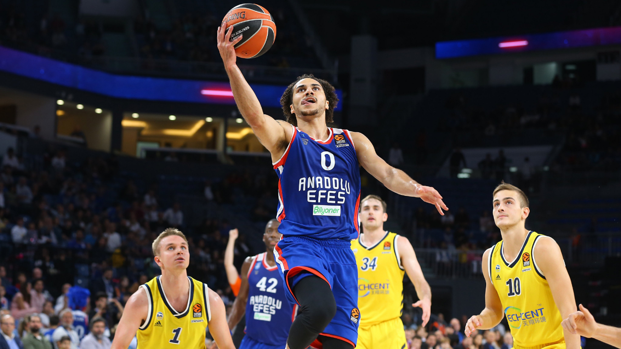 Anadolu Efes zor da olsa kazandı!