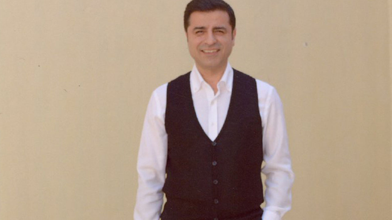 Şimdi mal mal operasyonu izliyor