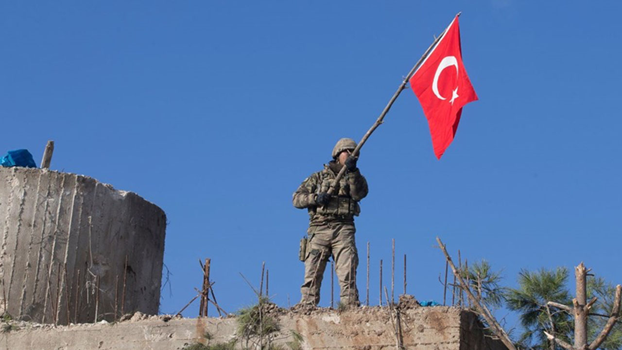 Bu bir; 'Şimdi kaldık başbaşa' analizidir