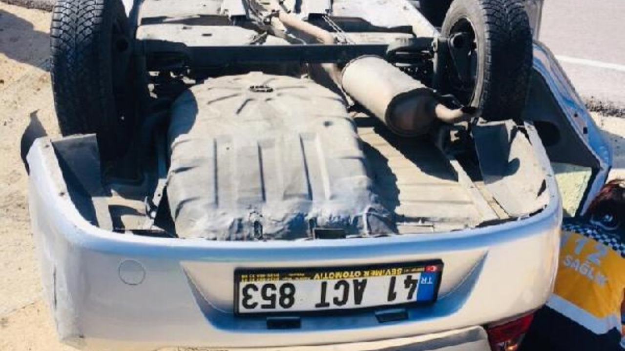 Feci kaza! Takla atan otomobil ters döndü