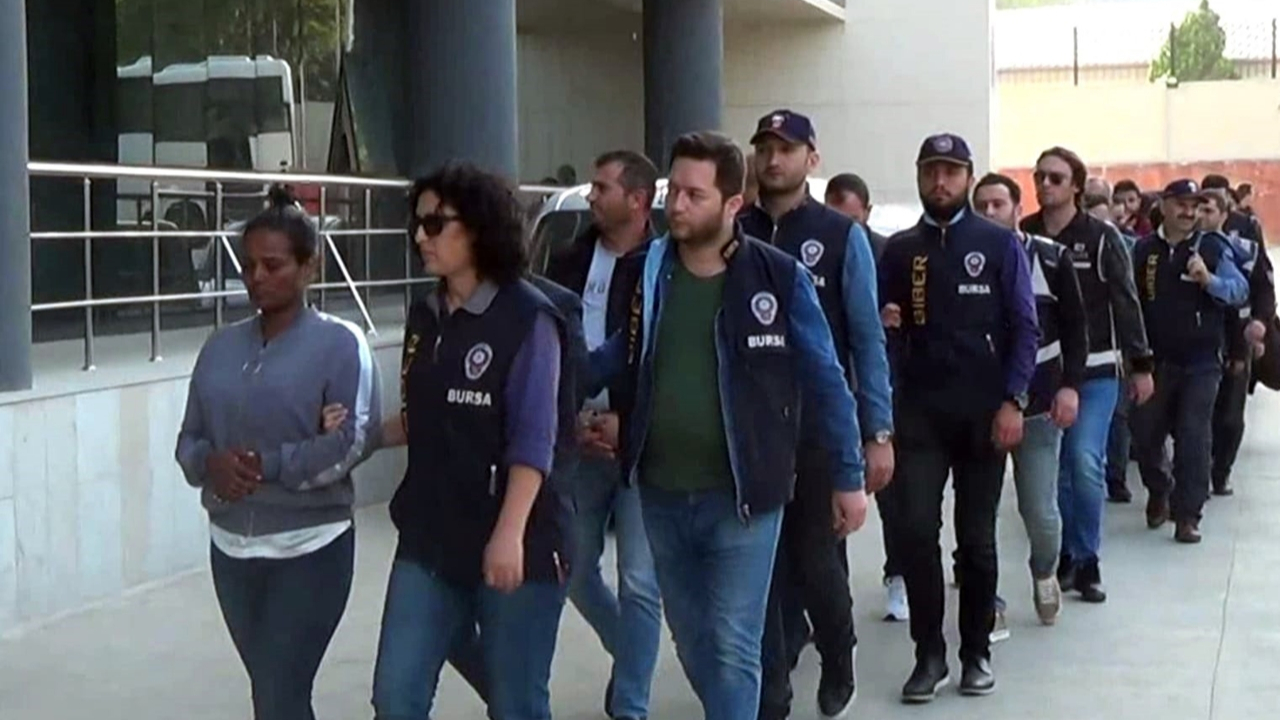 'Man in the middile attack' çetesi çökertildi...