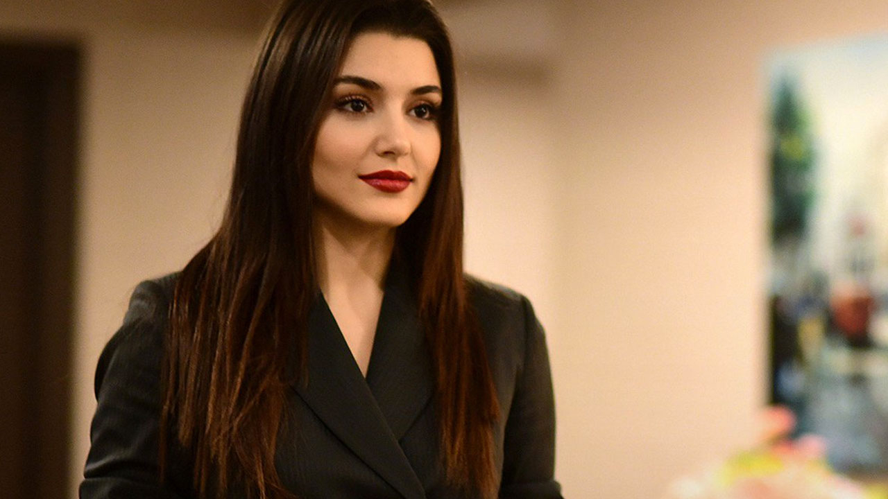 Hande Erçel'in paylaşımına beğeni yağdı!