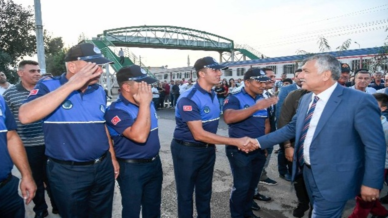 Adana'da Başkan Zeydan Karalar: "Ceyhan, 10 yılda görmediğiniz hizmeti 4 senede görecek"