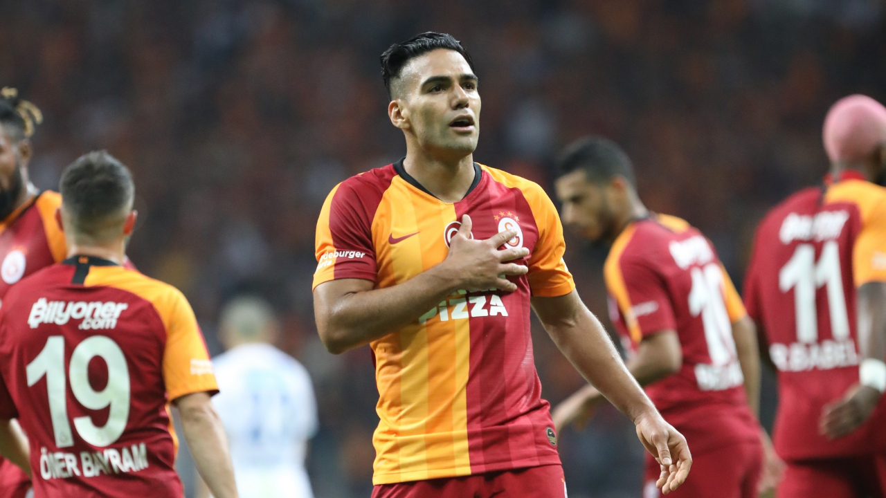 Falcao'ya La Liga yolu gözüktü!
