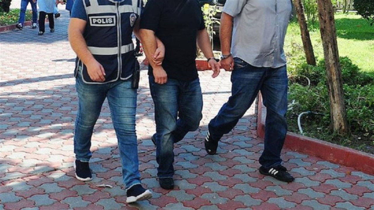 Sahte emlak çetesi çökertildi!