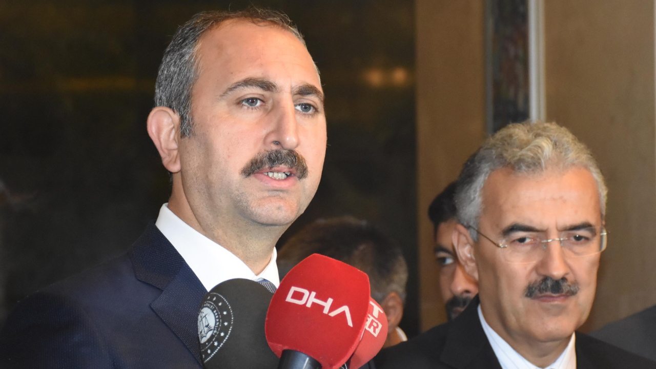 İzmir'de Bakan Abdulhamit Gül: Halkbank'la ilgili davanın zamanlaması manidardır