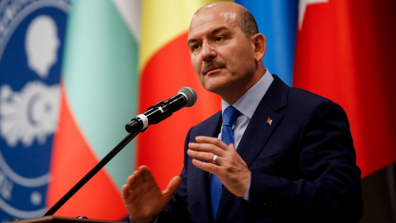 "Tek bir sivil göstersinler!"