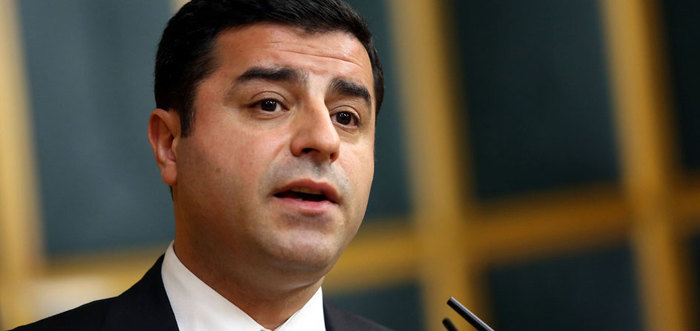Selahattin Demirtaş'ın dosyasına bakılsın