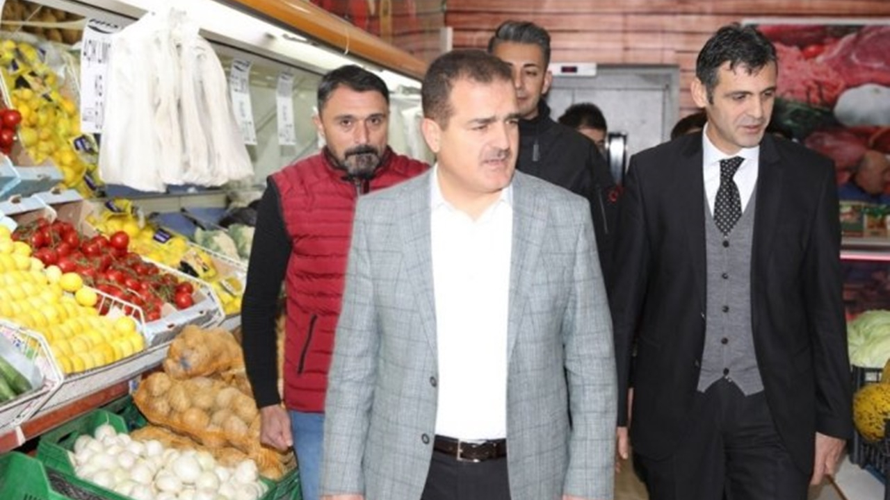 Hakkari'de Vali İdris Akbıyık’tan alışveriş merkezine ziyaret
