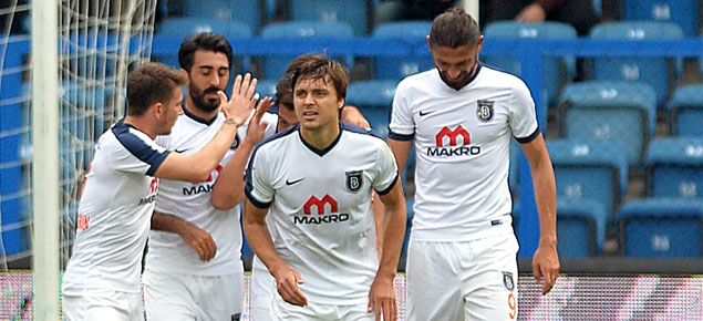 Başakşehir'de maaşlar artık TL olarak ödenecek