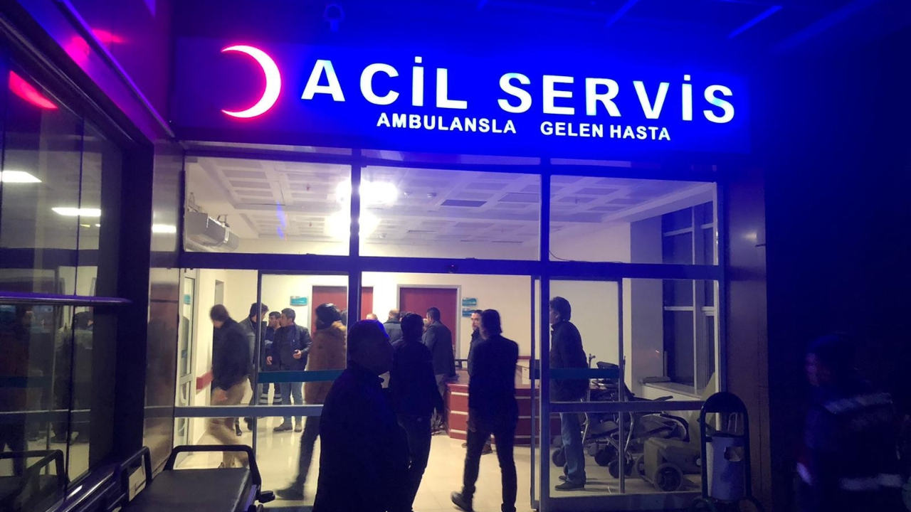 Askeri aracın geçişi sırasında patlama...