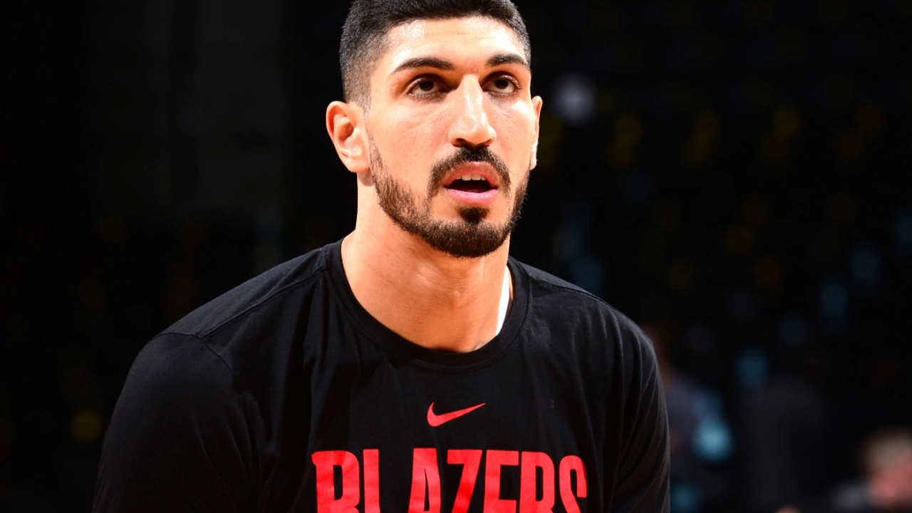 FETÖ'cü Enes Kanter CNN'de kin kustu...