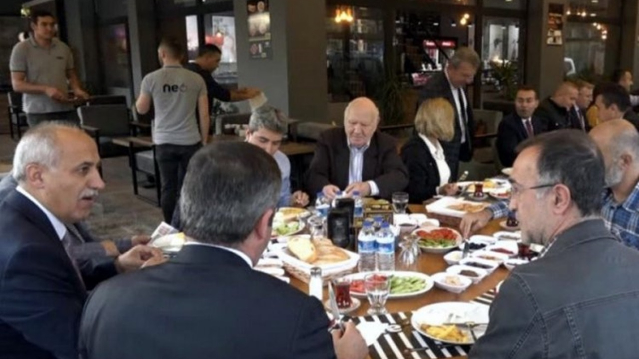 Bursa'da Başkan Davut Aydın 6 ayını değerlendirdi