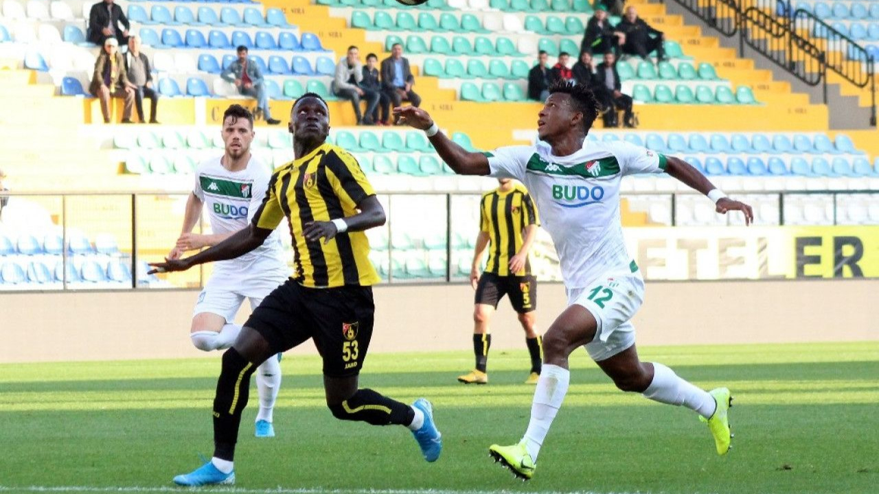Bursaspor, deplasmanda güldü!