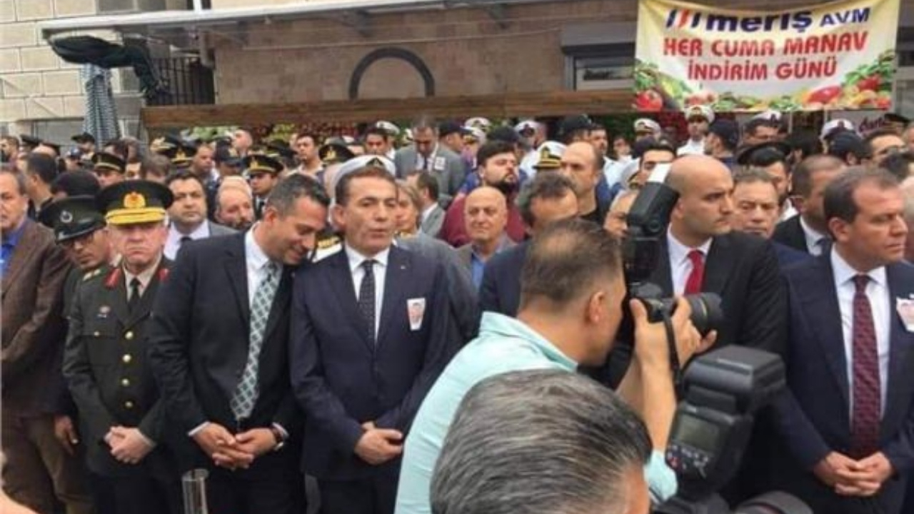 CHP'li isimden şehit cenazesinde skandal hareket!