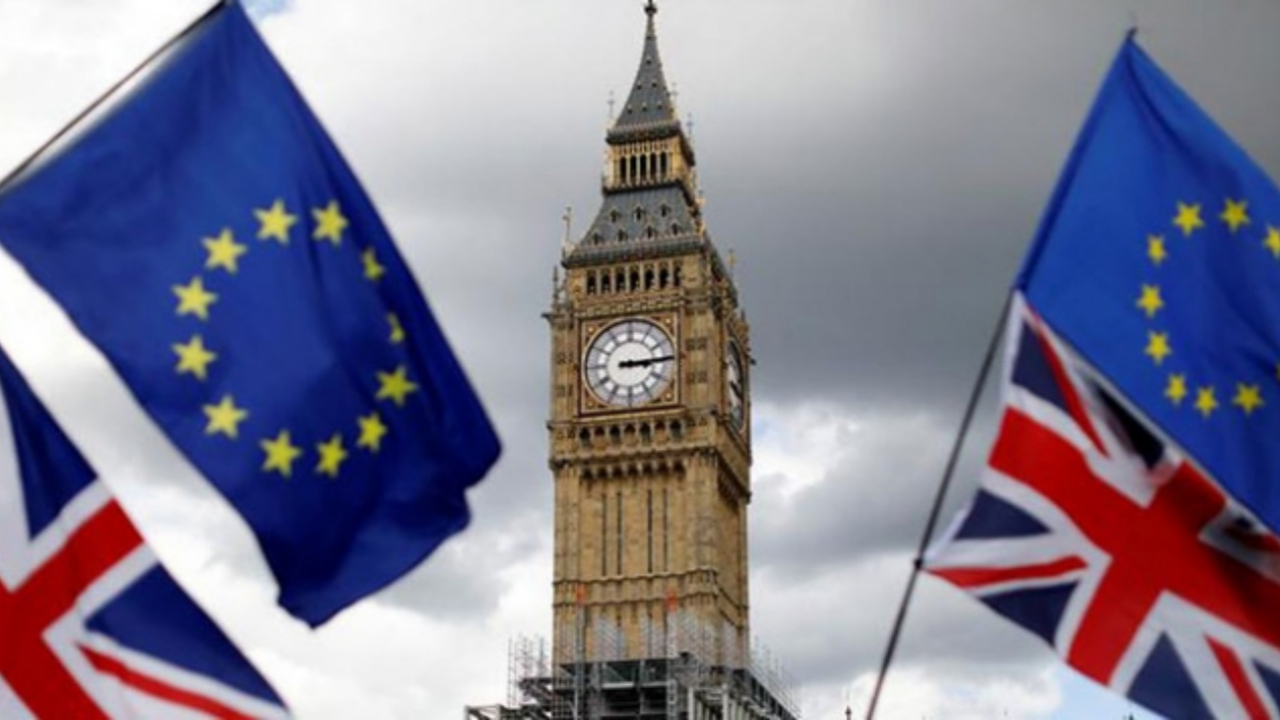 AB'den kritik Brexit kararı