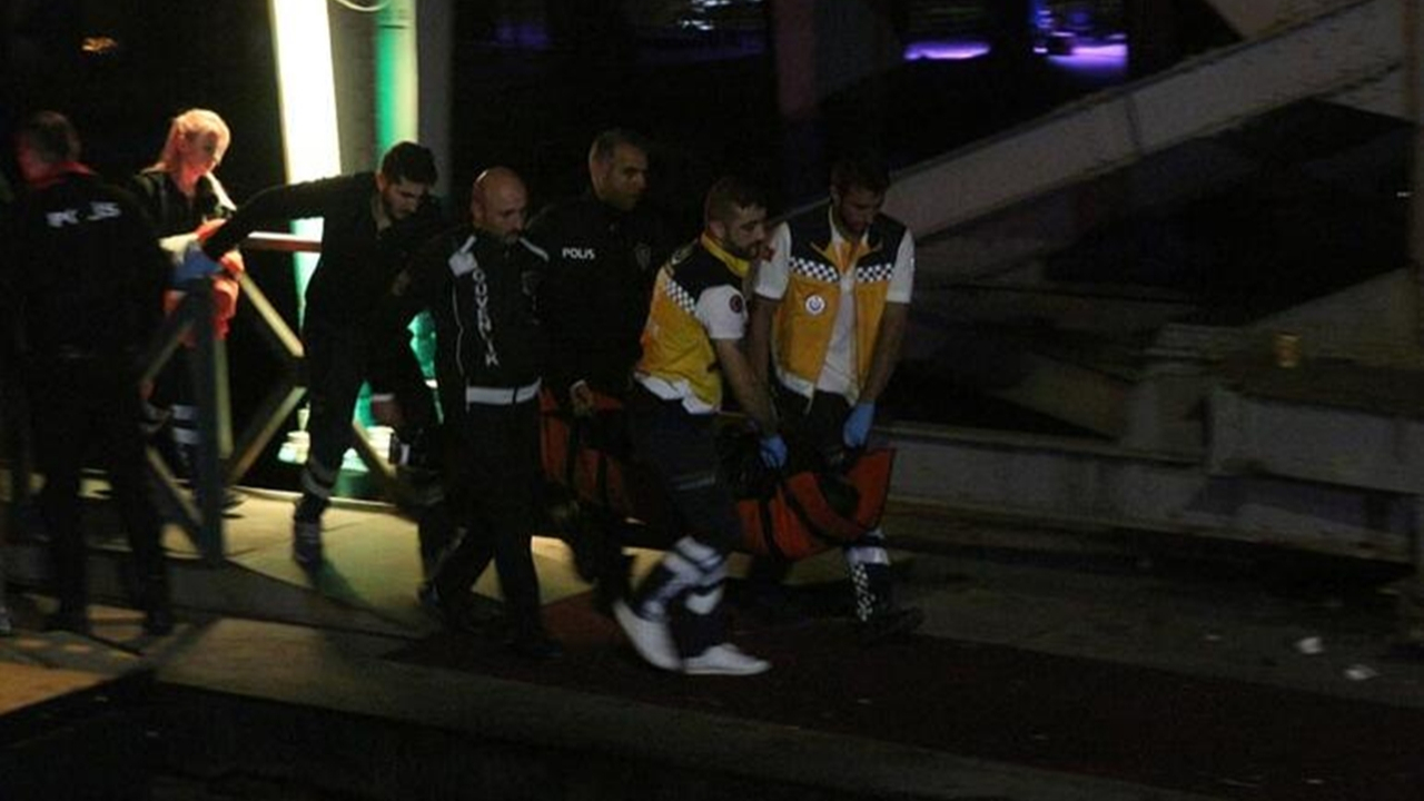 Denize düşen turist ekipleri alarma geçirdi!