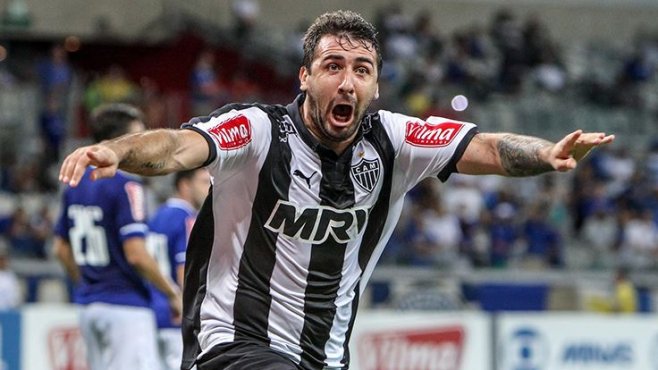 Beşiktaş yeni santraforunu Brezilya'da buldu: Lucas Pratto
