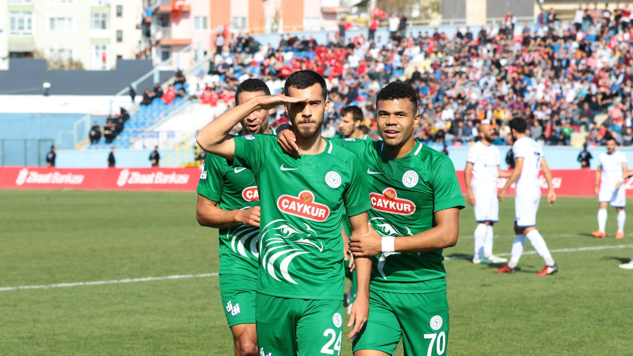 Çankırıspor'u deplasmanda 3-1 mağlup etti!