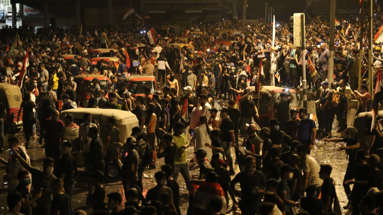 Polis, protestoculara ateş açtı: 18 ölü!