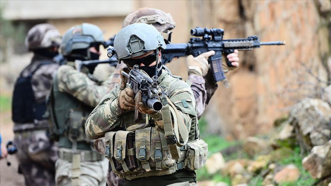 Muş ve Diyarbakır'da PKK'ya darbe!