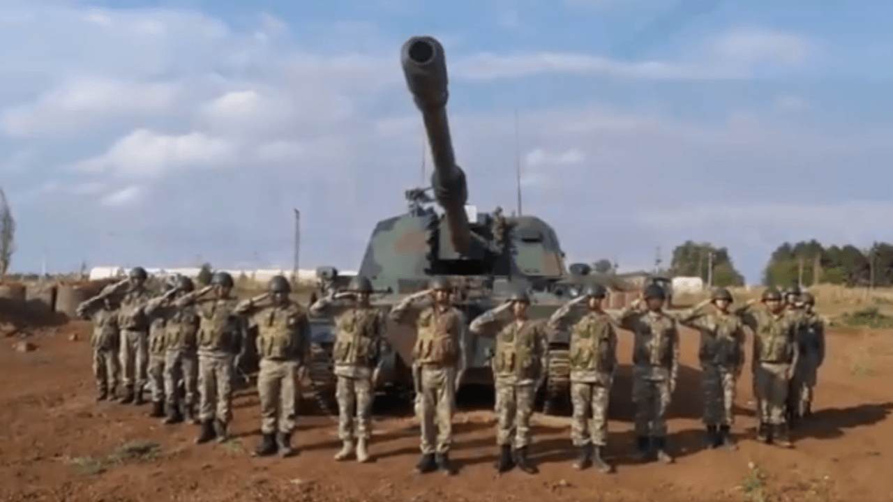 Mehmetçik'ten İrfan Can Kahveci'ye anlamlı selam!