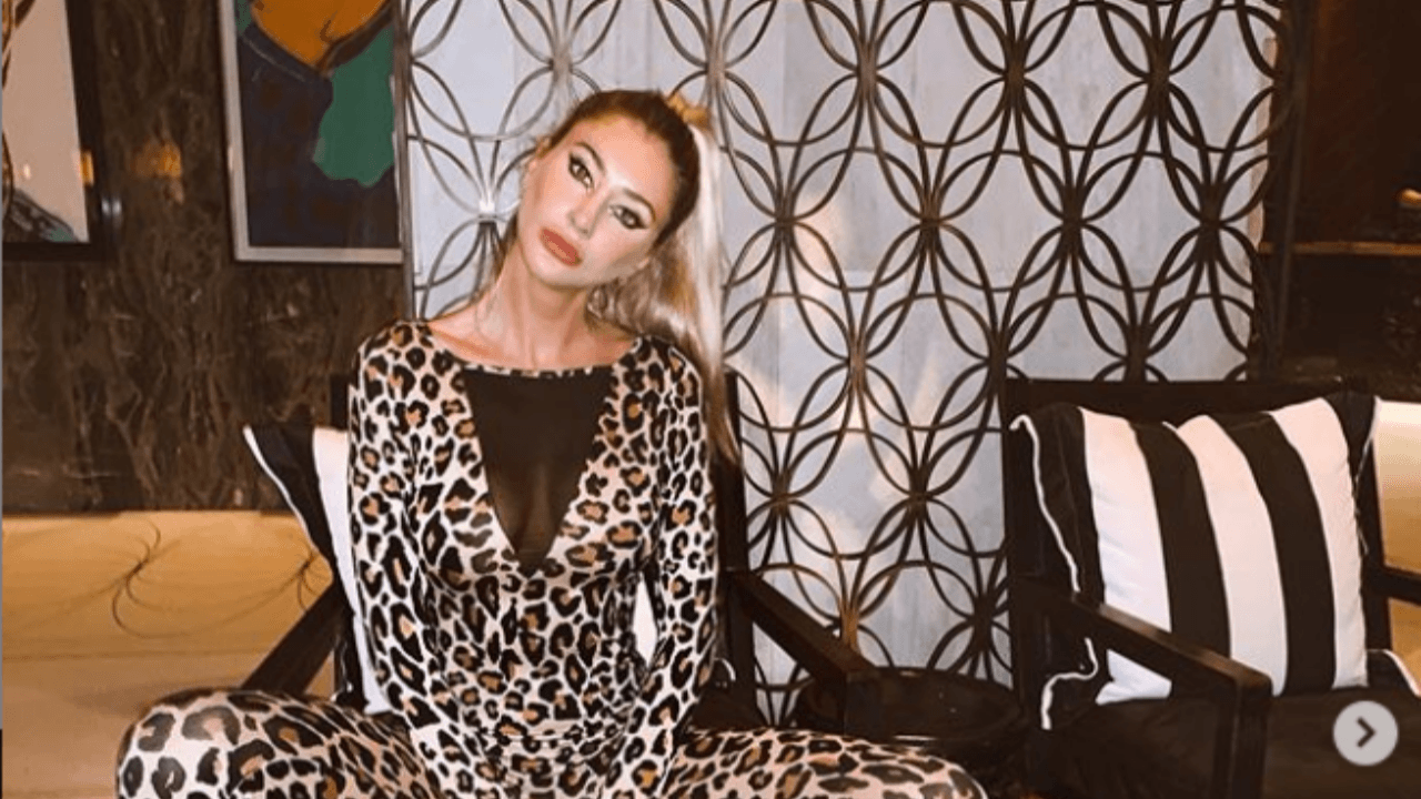 Kendini 'Acun'durdu Halloween tatilini kaptı