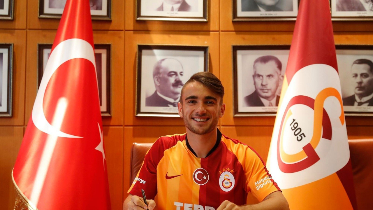 Galatasaray, genç yıldızlarıyla sözleşme uzattı!