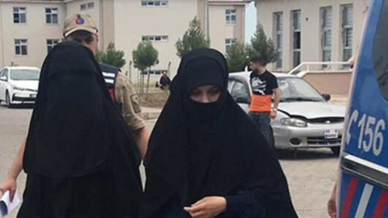 DEAŞ üyesi 2 Hollandalı kadın gözaltına alındı