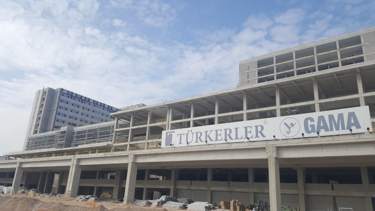 Bayraklı Şehir Hastanesi'nde sona yaklaşıldı!