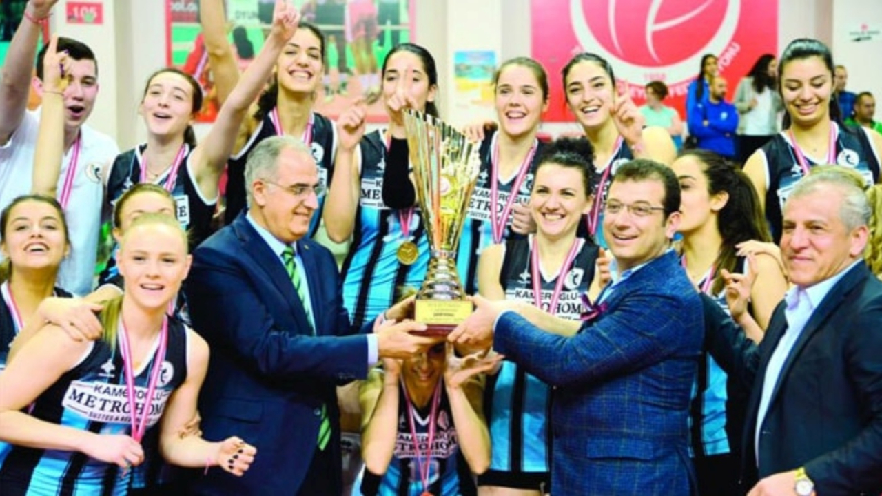 'Mitinge gelmedik diye icraya düşürdü'