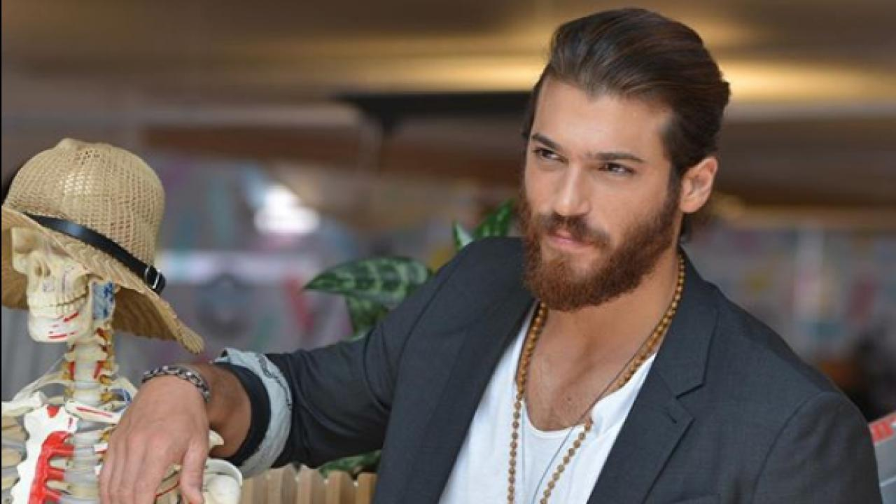 Can Yaman'dan Hülya Avşar'a yanıt!