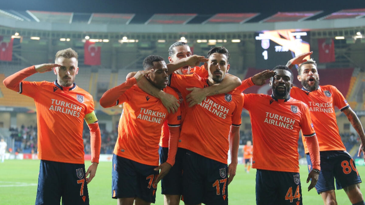 UEFA, 'asker selamı' soruşturmasını genişletti!
