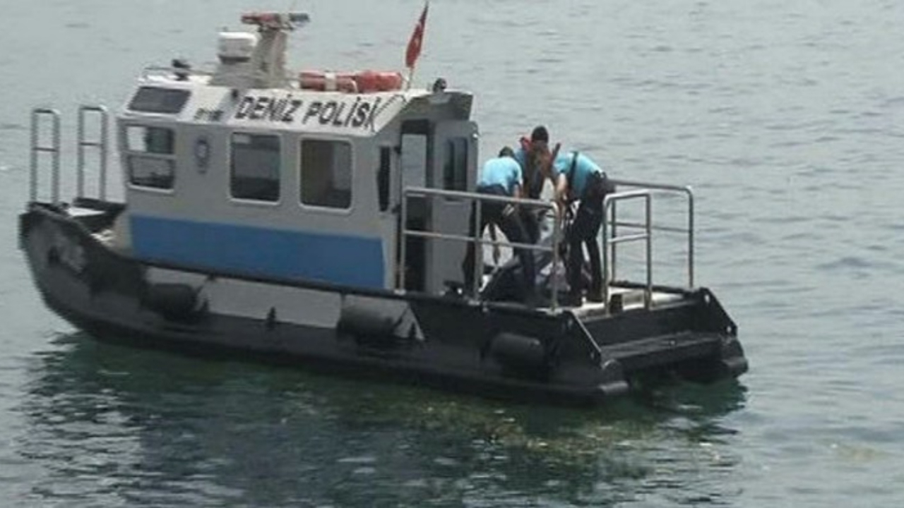 Denizde erkek cesedi bulundu