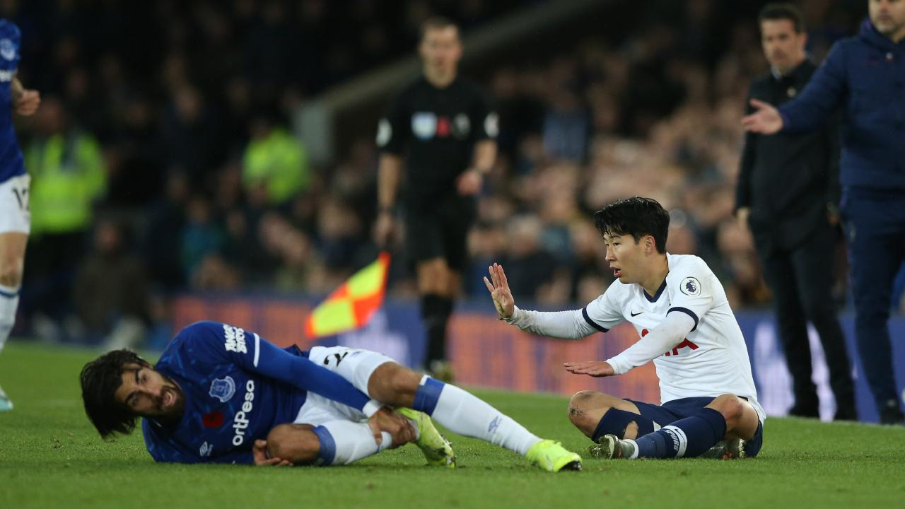 Ayak bileği kırılan Andre Gomes, ameliyat edildi!