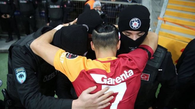 Maçın kahramanı Yasin Öztekin: Az kalsın ağlayacaktım!