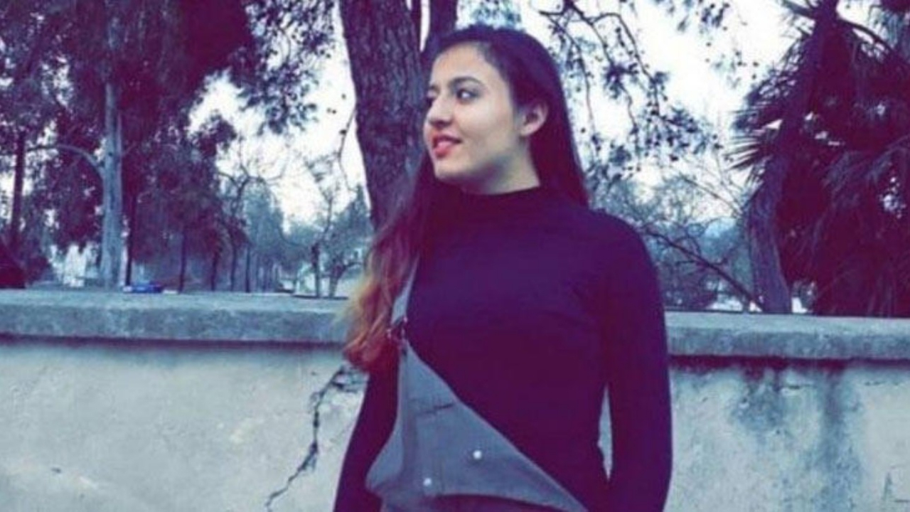 Beyza gece 1'de telefonunu açtı ve sonra sır oldu!