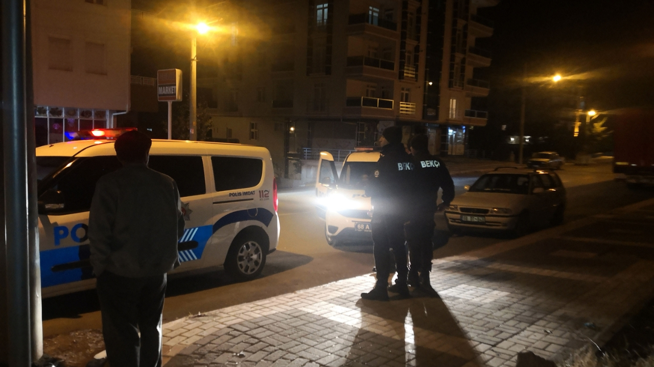 Oğlunu başından vurarak öldürdü...