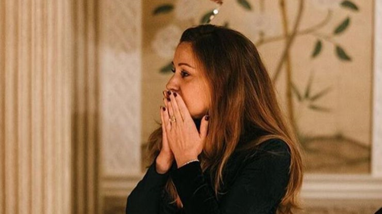 Nazlı Tolga'yı duygulandıran sürpriz!