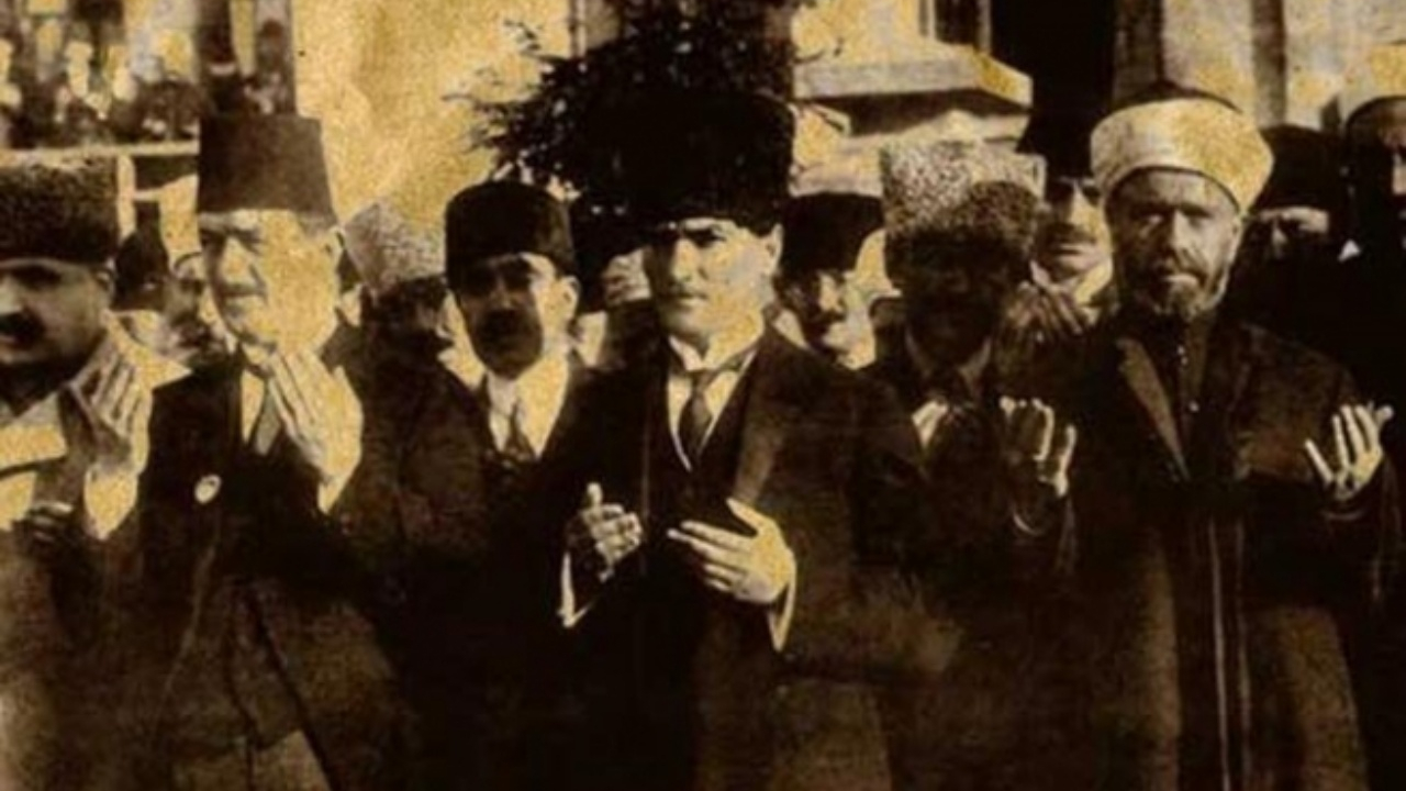 Atatürk'ün hutbe yasağını ilk Osman Şahin yazdı!