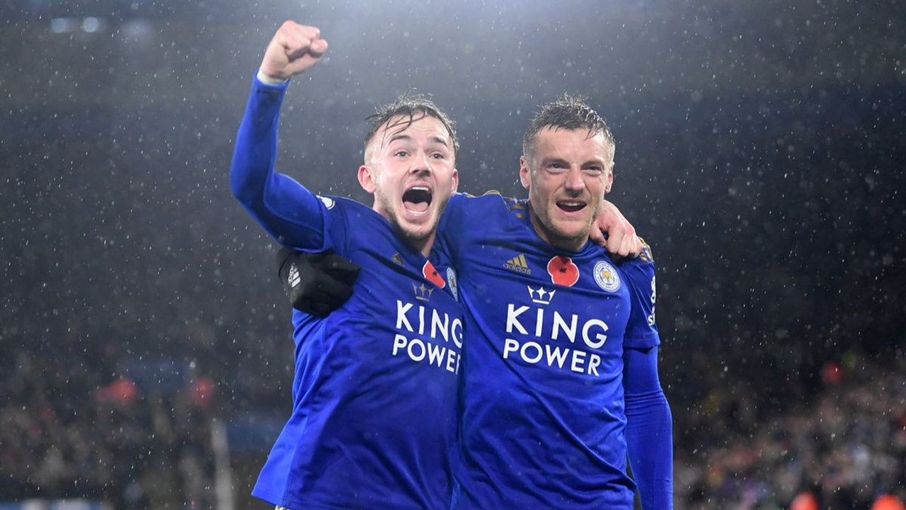 Leicester City bu sefer de Arsenal'i harcadı!