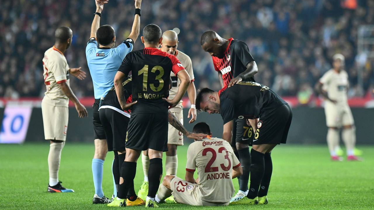 Galatasaray'a bir şok da Andone'den!
