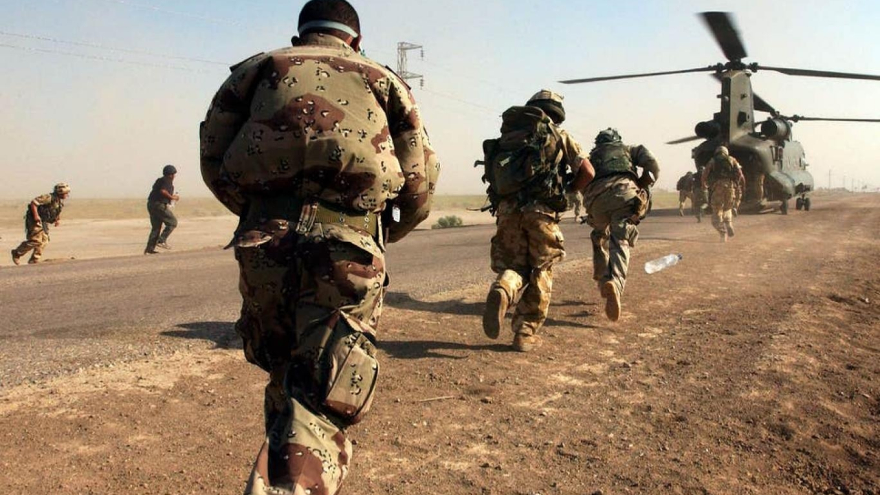 Irak'ta İtalyan askerlerine saldırı...