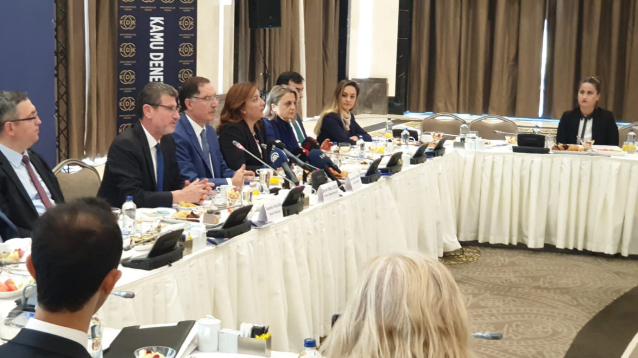 Şeref Malkoç: Hakları öğrenme ve aramada gevşeğiz