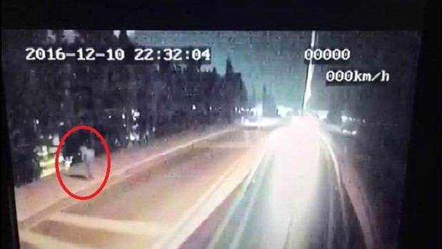 İstanbul'daki alçak saldırıda terörist böyle görüntülenmiş!