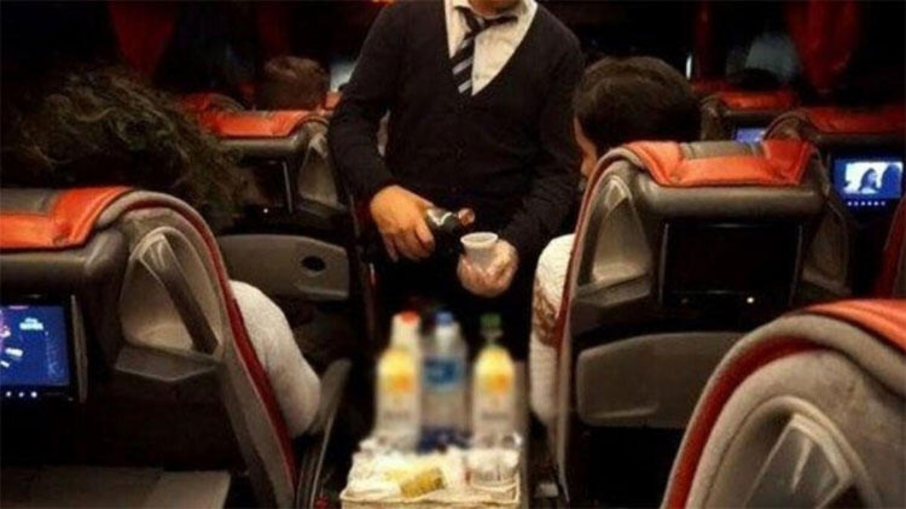 Otobüste rezalet! Muavin kahve getirdi sonrası...