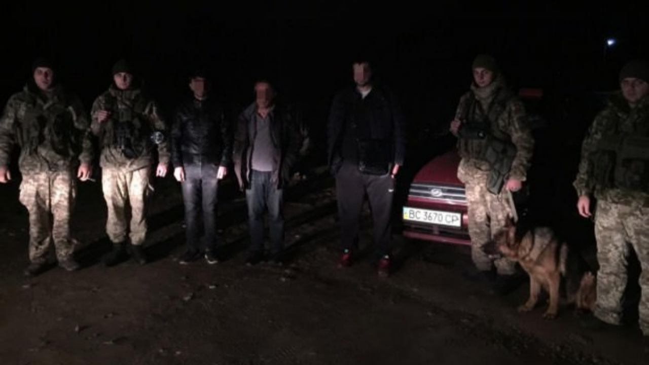 Ukrayna sınırlarında 5 Türk vatandaşı yakalandı