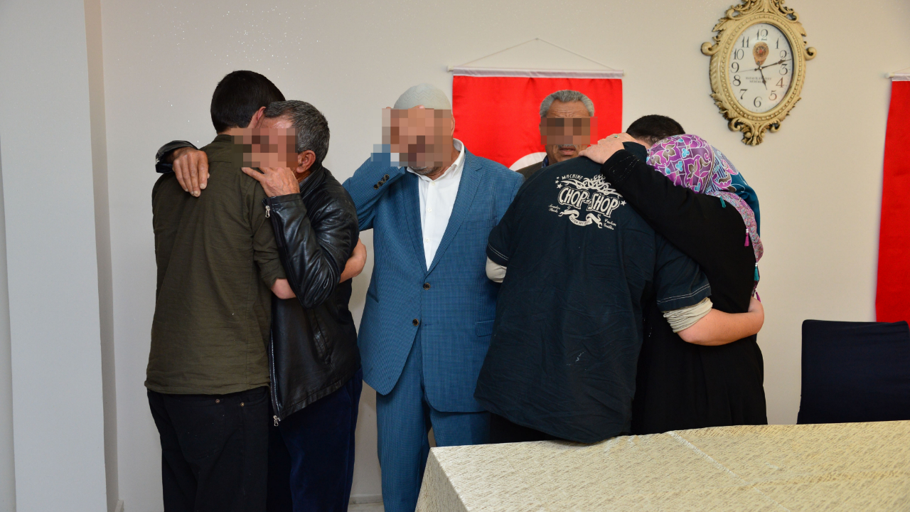 Ailelerinin ikna ettiği teröristler teslim oldu!