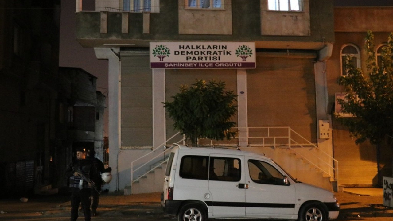 Gaziantep HDP'ye operasyon